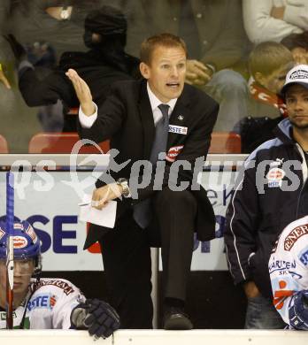 EBEL. Eishockey Bundesliga. KAC gegen VSV. Trainer Johan Stroemwall (VSV). Klagenfurt, am 10.9.2010.
Foto: Kuess 
---
pressefotos, pressefotografie, kuess, qs, qspictures, sport, bild, bilder, bilddatenbank