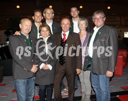 Fussball. SK Austria Klagenfurt. Trachtengala. Hans Slocker, Matthias Dollinger, Johannes Isopp, Ewald Opetnik, Heinz Weber, Josef Seppi Loibnegger.
Klagenfurt, 15.9.2010.
Foto: Kuess
---
pressefotos, pressefotografie, kuess, qs, qspictures, sport, bild, bilder, bilddatenbank