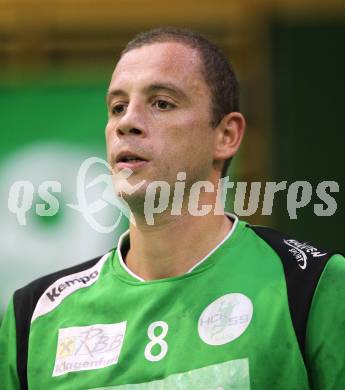 Handball Bundesliga. HCK59 gegen Trofaiach. Anton Praeprost (HCK). Viktring, 11.9.2010.
Foto: Kuess
---
pressefotos, pressefotografie, kuess, qs, qspictures, sport, bild, bilder, bilddatenbank