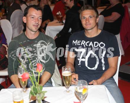 Fussball. SK Austria Klagenfurt. Trachtengala. Rudolf Perz, Gerald Jarnig.
Klagenfurt, 15.9.2010.
Foto: Kuess
---
pressefotos, pressefotografie, kuess, qs, qspictures, sport, bild, bilder, bilddatenbank