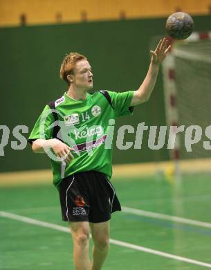 Handball Bundesliga. HCK59 gegen Trofaiach. Martin Raming (HCK). Viktring, 11.9.2010.
Foto: Kuess
---
pressefotos, pressefotografie, kuess, qs, qspictures, sport, bild, bilder, bilddatenbank