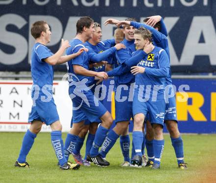 Fussball. Kaerntner Liga. SVG Bleiburg gegen FC St. Veit. Torjubel (St. Veit). Bleiburg, 18.9.2010.
Foto: Kuess 
---
pressefotos, pressefotografie, kuess, qs, qspictures, sport, bild, bilder, bilddatenbank