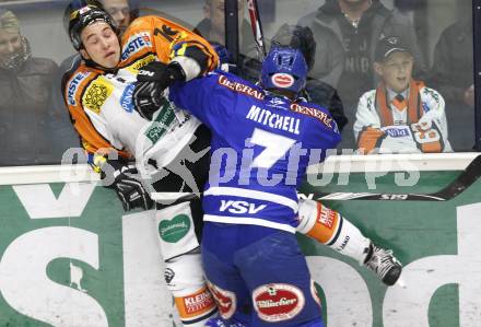 EBEL. Eishockey Bundesliga. VSV gegen Graz 99ers. Kevin Mitchell (VSV), Patrick Harand (Graz). Villach, am 19.9.2010.
Foto: Kuess
---
pressefotos, pressefotografie, kuess, qs, qspictures, sport, bild, bilder, bilddatenbank