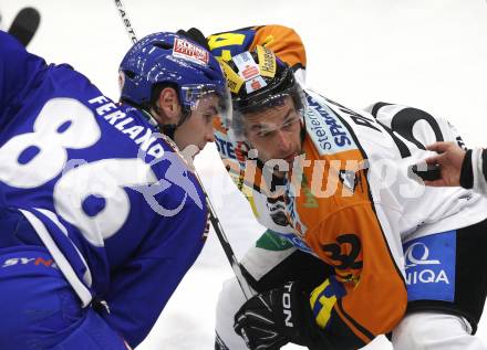 EBEL. Eishockey Bundesliga. VSV gegen Graz 99ers. Jonathan Ferland (VSV), Jean Philippe Pare (Graz). Villach, am 19.9.2010.
Foto: Kuess
---
pressefotos, pressefotografie, kuess, qs, qspictures, sport, bild, bilder, bilddatenbank