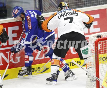 EBEL. Eishockey Bundesliga. VSV gegen Graz 99ers. Andreas Kristler (VSV), Victor Lindgren (Graz). Villach, am 19.9.2010.
Foto: Kuess
---
pressefotos, pressefotografie, kuess, qs, qspictures, sport, bild, bilder, bilddatenbank