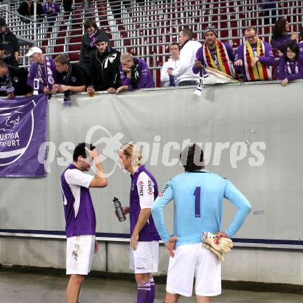 Fussball. Regionalliga. SK Austria Klagenfurt gegen ASK Voitsberg. Spieler, Fans. Klagenfurt, 21.9.2010.
Foto: Kuess

---
pressefotos, pressefotografie, kuess, qs, qspictures, sport, bild, bilder, bilddatenbank