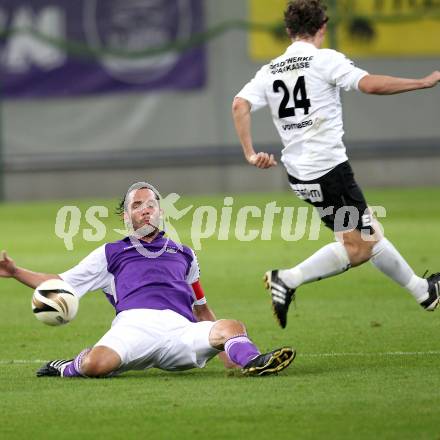 Fussball. Regionalliga. SK Austria Klagenfurt gegen ASK Voitsberg. Christian Prawda, (Klagenfurt), Dominik Maschutznig (Voitsberg). Klagenfurt, 21.9.2010.
Foto: Kuess

---
pressefotos, pressefotografie, kuess, qs, qspictures, sport, bild, bilder, bilddatenbank