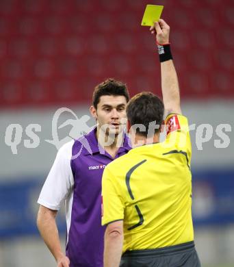 Fussball. Regionalliga. SK Austria Klagenfurt gegen ASK Voitsberg. Gelbe Karte fuer Stephan Buergler (Klagenfurt). Klagenfurt, 21.9.2010.
Foto: Kuess

---
pressefotos, pressefotografie, kuess, qs, qspictures, sport, bild, bilder, bilddatenbank