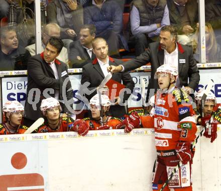 EBEL. Eishockey Bundesliga. KAC gegen HDD TILIA Olimpija Ljubljana.  Gerald Ressmann,  Manny Viveiros (KAC). Klagenfurt, am 24.9.2010.
Foto: Kuess 

---
pressefotos, pressefotografie, kuess, qs, qspictures, sport, bild, bilder, bilddatenbank