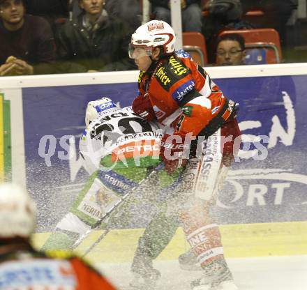 EBEL. Eishockey Bundesliga. KAC gegen HDD TILIA Olimpija Ljubljana.  KALT Dieter (KAC), PANCE Erik (Laibach). Klagenfurt, am 24.9.2010.
Foto: Kuess 

---
pressefotos, pressefotografie, kuess, qs, qspictures, sport, bild, bilder, bilddatenbank