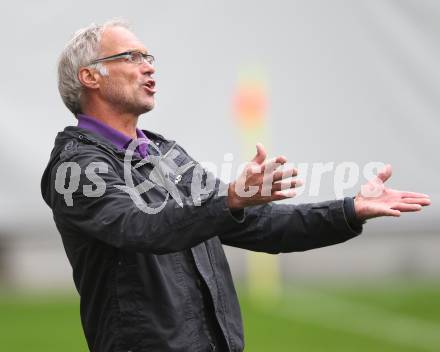 Fussball. Regionalliga. SK Austria Klagenfurt gegen Union Volksbank Voecklamarkt . Trainer Walter Schoppitsch  (Klagenfurt). Klagenfurt, 25.9.2010.
Foto: Kuess

---
pressefotos, pressefotografie, kuess, qs, qspictures, sport, bild, bilder, bilddatenbank