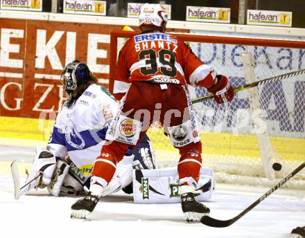 EBEL. Eishockey Bundesliga. KAC gegen KHL Medvescak Zagreb.  Tor SHANTZ Jeffery (KAC), KRISTAN Robert (Zagreb). Klagenfurt, am 26.9.2010.
Foto: Kuess 

---
pressefotos, pressefotografie, kuess, qs, qspictures, sport, bild, bilder, bilddatenbank