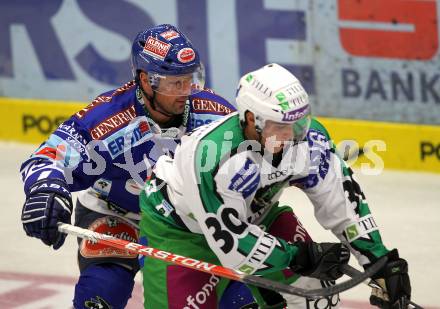 EBEL. Eishockey Bundesliga. EC Pasut VSV gegen Olimpija Ljubljana (Laibach).  Gerhard Unterluggauer, (VSV), Erik Pance (Ljubljana). Villach, am 8.10.2010.
Foto: Kuess 


---
pressefotos, pressefotografie, kuess, qs, qspictures, sport, bild, bilder, bilddatenbank