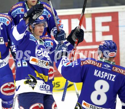 EBEL. Eishockey Bundesliga. EC Pasut VSV gegen Olimpija Ljubljana (Laibach). Torjubel Michael Raffl (VSV). Villach, am 8.10.2010.
Foto: Kuess 


---
pressefotos, pressefotografie, kuess, qs, qspictures, sport, bild, bilder, bilddatenbank