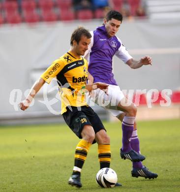 Fussball. SK Austria Klagenfurt gegen USV Allerheiligen. Buergler Stephan (Klagenfurt), Dorn Rafael (Allerheiligend). Klagenfurt, 9.10.2010.
Foto: Kuess
---
pressefotos, pressefotografie, kuess, qs, qspictures, sport, bild, bilder, bilddatenbank