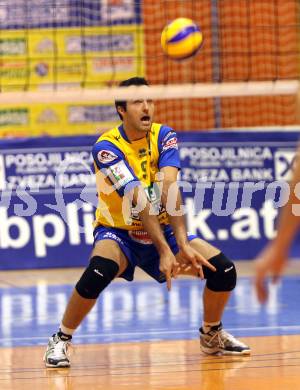 Volleyball. Aich/Dob gegen ACH Bled. Andrej Grut (Aich). Prevalje, 9.10.2010.
Foto: Kuess
---
pressefotos, pressefotografie, kuess, qs, qspictures, sport, bild, bilder, bilddatenbank