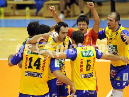 Volleyball. Aich/Dob gegen ACH Bled. Jubel (Aich). Prevalje, 9.10.2010.
Foto: Kuess
---
pressefotos, pressefotografie, kuess, qs, qspictures, sport, bild, bilder, bilddatenbank