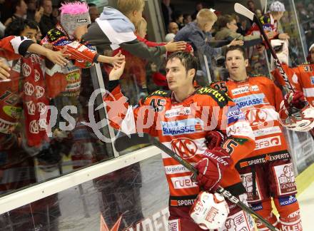 EBEL. Eishockey Bundesliga. KAC gegen HK Acroni Jesenice.  David Schuller, Kirk Furey (KAC). Klagenfurt, am 10.10.2010.
Foto: Kuess 

---
pressefotos, pressefotografie, kuess, qs, qspictures, sport, bild, bilder, bilddatenbank