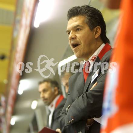 EBEL. Eishockey Bundesliga. KAC gegen HK Acroni Jesenice. Trainer Manny Viveiros (KAC). Klagenfurt, am 10.10.2010.
Foto: Kuess 

---
pressefotos, pressefotografie, kuess, qs, qspictures, sport, bild, bilder, bilddatenbank