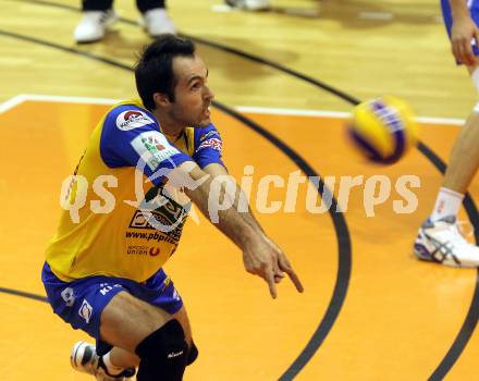 Volleyball. Aich/Dob gegen ACH Bled. Andrej Grut (Aich). Prevalje, 9.10.2010.
Foto: Kuess
---
pressefotos, pressefotografie, kuess, qs, qspictures, sport, bild, bilder, bilddatenbank