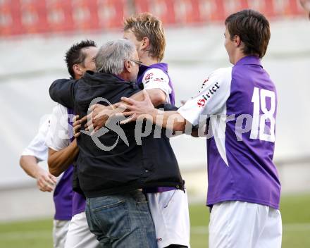 Fussball. Regionalliga. SK Austria Klagenfurt gegen USV Stein Reinisch Allerheiligen/W. Torjubel (Austria). Klagenfurt, 9.10.2010.
Foto: Kuess
---
pressefotos, pressefotografie, kuess, qs, qspictures, sport, bild, bilder, bilddatenbank