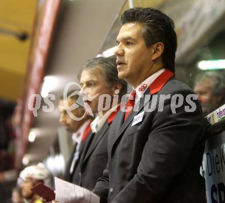 EBEL. Eishockey Bundesliga. KAC gegen HK Acroni Jesenice. Trainer Manny Viveiros (KAC). Klagenfurt, am 10.10.2010.
Foto: Kuess 

---
pressefotos, pressefotografie, kuess, qs, qspictures, sport, bild, bilder, bilddatenbank