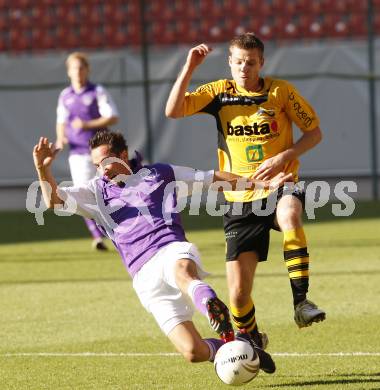 Fussball. SK Austria Klagenfurt gegen USV Allerheiligen. Dollinger Matthias (Klagenfurt), Kocever Marko (Allerheiligend). Klagenfurt, 9.10.2010.
Foto: Kuess
---
pressefotos, pressefotografie, kuess, qs, qspictures, sport, bild, bilder, bilddatenbank