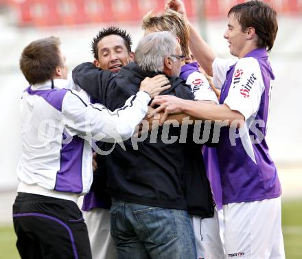 Fussball. Regionalliga. SK Austria Klagenfurt gegen USV Stein Reinisch Allerheiligen/W. Torjubel (Austria). Klagenfurt, 9.10.2010.
Foto: Kuess
---
pressefotos, pressefotografie, kuess, qs, qspictures, sport, bild, bilder, bilddatenbank