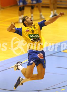 Volleyball. Aich/Dob gegen ACH Bled. Peter Divis (Aich). Prevalje, 9.10.2010.
Foto: Kuess
---
pressefotos, pressefotografie, kuess, qs, qspictures, sport, bild, bilder, bilddatenbank