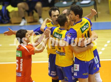 Volleyball. Aich/Dob gegen ACH Bled. Jubel (Aich). Prevalje, 9.10.2010.
Foto: Kuess
---
pressefotos, pressefotografie, kuess, qs, qspictures, sport, bild, bilder, bilddatenbank