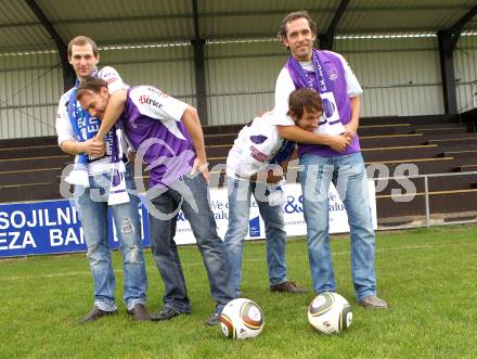 Fussball Regionalliga. Vorschaufoto Klagenfurter Derby SAK gegen SK Austria Klagenfurt. Christian Dlopst, Alexander Schenk, Marijan Kropiunik, Christian Prawda. Klagenfurt, am 13.10.2010.
Foto: Kuess


---
pressefotos, pressefotografie, kuess, qs, qspictures, sport, bild, bilder, bilddatenbank