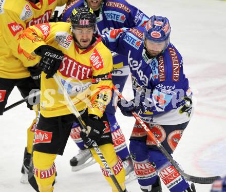 EBEL. Eishockey Bundesliga. EC Pasut VSV gegen EV Vienna Capitals.  Gerhard Unterluggauer (VSV), DOLEZAL Christian (Vienna). Villach, am 15.10.2010.
Foto: Kuess 


---
pressefotos, pressefotografie, kuess, qs, qspictures, sport, bild, bilder, bilddatenbank