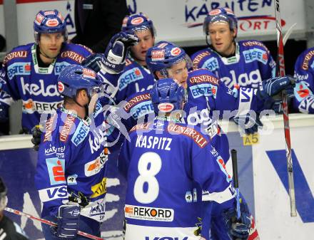 EBEL. Eishockey Bundesliga. EC Pasut VSV gegen EV Vienna Capitals.  Torjubel VSV. Villach, am 15.10.2010.
Foto: Kuess 


---
pressefotos, pressefotografie, kuess, qs, qspictures, sport, bild, bilder, bilddatenbank