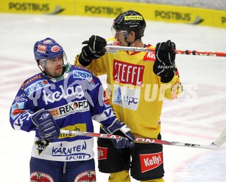 EBEL. Eishockey Bundesliga. EC Pasut VSV gegen EV Vienna Capitals.  Kevin Mitchell, (VSV), Martin Oraze (Vienna). Villach, am 15.10.2010.
Foto: Kuess 


---
pressefotos, pressefotografie, kuess, qs, qspictures, sport, bild, bilder, bilddatenbank