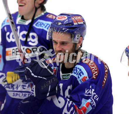 EBEL. Eishockey Bundesliga. EC Pasut VSV gegen EV Vienna Capitals.  Michael Mike Martin (VSV). Villach, am 15.10.2010.
Foto: Kuess 


---
pressefotos, pressefotografie, kuess, qs, qspictures, sport, bild, bilder, bilddatenbank