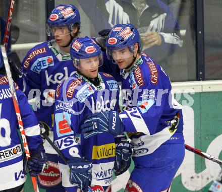 EBEL. Eishockey Bundesliga. EC Pasut VSV gegen EV Vienna Capitals.  Torjubel Michael Raffl Jonathan Ferland, Roland Kaspitz (VSV). Villach, am 15.10.2010.
Foto: Kuess 


---
pressefotos, pressefotografie, kuess, qs, qspictures, sport, bild, bilder, bilddatenbank