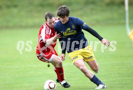 Fussball Unterliga West. SV Wernberg gegen ATUS Noetsch. Pinter Manuel (Wernberg), Hecher Rene (Noetsch). Wernberg, 17.10.2010.
Foto: Kuess
---
pressefotos, pressefotografie, kuess, qs, qspictures, sport, bild, bilder, bilddatenbank