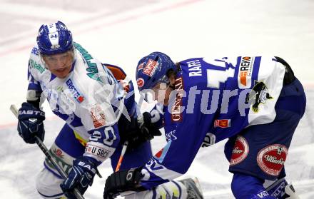 EBEL. Eishockey Bundesliga. EC Pasut VSV gegen KHL Medvescak Zagreb. Michael Raffl,  (VSV), RABBIT Wacey (Zagreb). Villach, am 17.10.2010.
Foto: Kuess 


---
pressefotos, pressefotografie, kuess, qs, qspictures, sport, bild, bilder, bilddatenbank