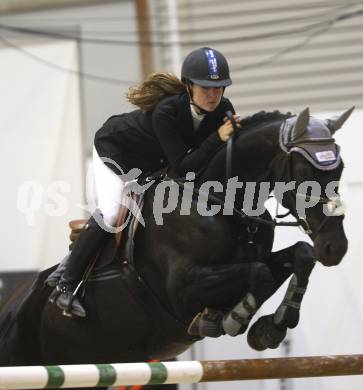 Reiten. Reit- und Springturnier. Fest der Pferde. Andrea Skorianz-Jenull. Klagenfurt, am 16.10.2010.
Foto: Nadja Kuess
---
pressefotos, pressefotografie, kuess, qs, qspictures, sport, bild, bilder, bilddatenbank