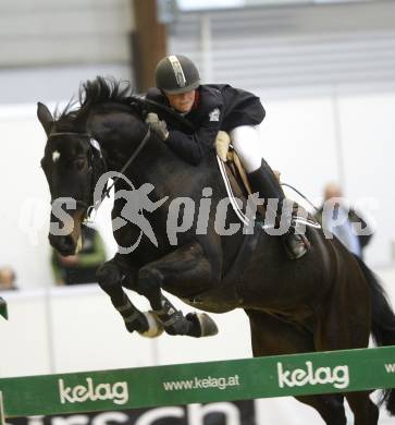 Reiten. Reit- und Springturnier. Fest der Pferde. Marianne Schindele. Klagenfurt, am 16.10.2010.
Foto: Nadja Kuess
---
pressefotos, pressefotografie, kuess, qs, qspictures, sport, bild, bilder, bilddatenbank