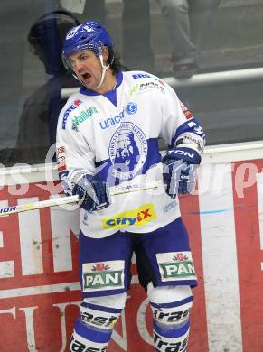 EBEL. Eishockey Bundesliga. EC Pasut VSV gegen KHL Medvescak Zagreb. Frank Banham (Zagreb). Villach, am 17.10.2010.
Foto: Kuess 


---
pressefotos, pressefotografie, kuess, qs, qspictures, sport, bild, bilder, bilddatenbank