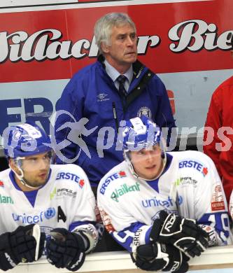 EBEL. Eishockey Bundesliga. EC Pasut VSV gegen KHL Medvescak Zagreb. Trainer Ted Sator (Zagreb). Villach, am 17.10.2010.
Foto: Kuess 


---
pressefotos, pressefotografie, kuess, qs, qspictures, sport, bild, bilder, bilddatenbank