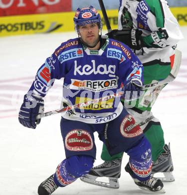 EBEL. Eishockey Bundesliga. EC Pasut VSV gegen Olimpija Ljubljana  (Laibach). Kevin Mitchell (VSV). Villach, am 8.10.2010.
Foto: Kuess 


---
pressefotos, pressefotografie, kuess, qs, qspictures, sport, bild, bilder, bilddatenbank