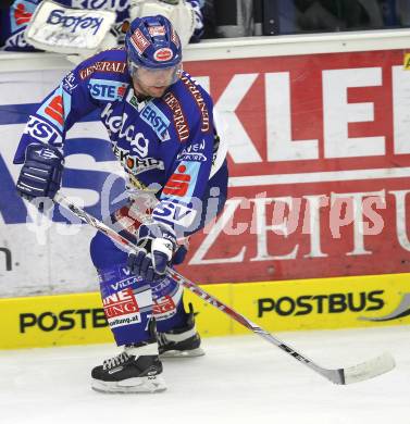 EBEL. Eishockey Bundesliga. EC Pasut VSV gegen Olimpija Ljubljana  (Laibach). Kevin Mitchell (VSV). Villach, am 8.10.2010.
Foto: Kuess 


---
pressefotos, pressefotografie, kuess, qs, qspictures, sport, bild, bilder, bilddatenbank