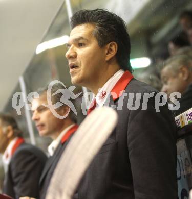 EBEL. Eishockey Bundesliga. KAC gegen HK Acroni Jesenice. Trainer Manny Viveiros (KAC). Klagenfurt, am 10.10.2010.
Foto: Kuess 

---
pressefotos, pressefotografie, kuess, qs, qspictures, sport, bild, bilder, bilddatenbank