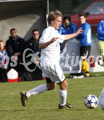 Fussball. Kaerntner Liga. ATSV Wolfsberg gegen VSV. Rader Wolfgang  (Wolfsberg). Wolfsberg, 23.10.2010.
Foto: Kuess 
---
pressefotos, pressefotografie, kuess, qs, qspictures, sport, bild, bilder, bilddatenbank