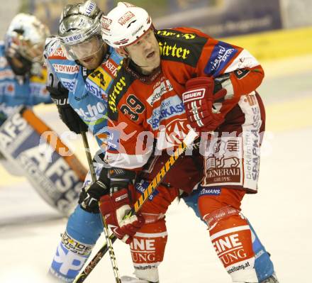 EBEL. Eishockey Bundesliga. KAC gegen EHC LIWEST Linz. SHANTZ Jeffery (KAC), REISINGER Andreas (Linz). Klagenfurt, am 22.10.2010.
Foto: Nadja Kuess 

---
pressefotos, pressefotografie, kuess, qs, qspictures, sport, bild, bilder, bilddatenbank