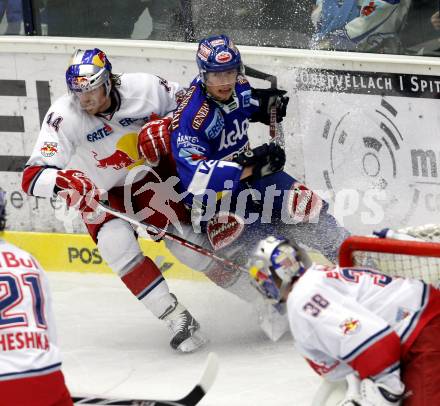 EBEL. Eishockey Bundesliga. EC Pasut VSV gegen EC Red Bull Salzburg.  Raffl Michael (VSV), Hofer Fabio (Salzburg). Villach, am 24.10.2010.
Foto: Nadja Kuess 


---
pressefotos, pressefotografie, kuess, qs, qspictures, sport, bild, bilder, bilddatenbank