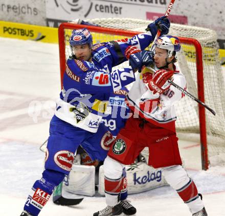 EBEL. Eishockey Bundesliga. EC Pasut VSV gegen EC Red Bull Salzburg.  Kuznik Greg (VSV), Pewal Marco (Salzburg). Villach, am 24.10.2010.
Foto: Nadja Kuess 


---
pressefotos, pressefotografie, kuess, qs, qspictures, sport, bild, bilder, bilddatenbank