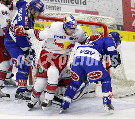 EBEL. Eishockey Bundesliga. EC Pasut VSV gegen EC Red Bull Salzburg.  Ferland Jonathan, Kaspitz Roland (VSV), Trattnig Matthias (Salzburg). Villach, am 24.10.2010.
Foto: Nadja Kuess 


---
pressefotos, pressefotografie, kuess, qs, qspictures, sport, bild, bilder, bilddatenbank